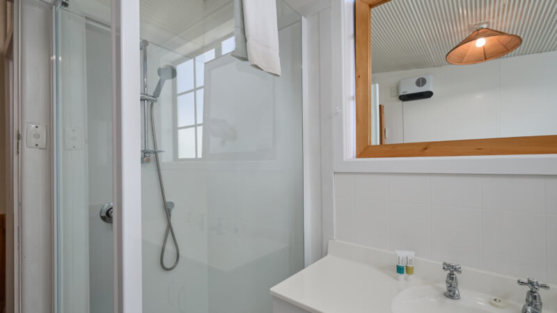 240725-97-ludstone-road-075730