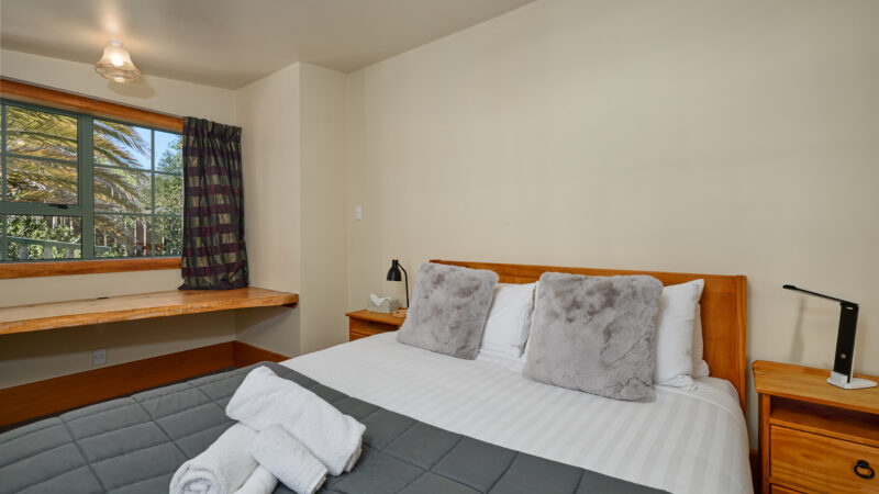 240725-97-ludstone-road-075749